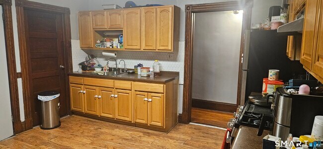 Building Photo - 103 Campfield Ave