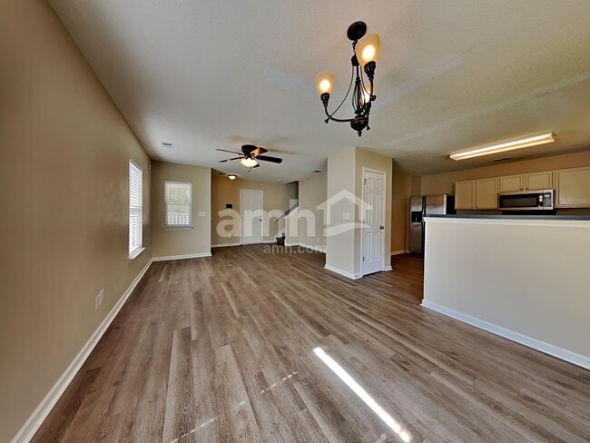 Photo - 186 Chemistry Cir