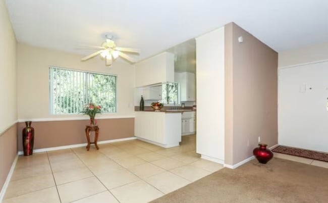 Photo - 634 W Sierra Madre Blvd Unidad E