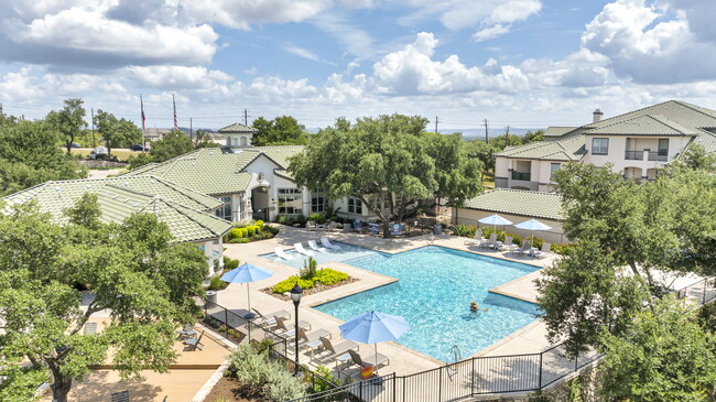 Luxury Pool - Falconhead Apartments