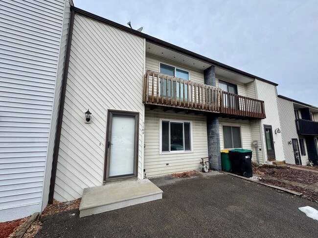 Photo - Charming 2 Bed 1.5 Bath in Gibsonia!