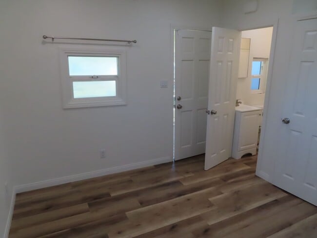 Photo - 33RD PL (4312) Unit 4312