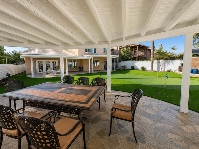 Furnished 4BR + Office | Putting Green Yard