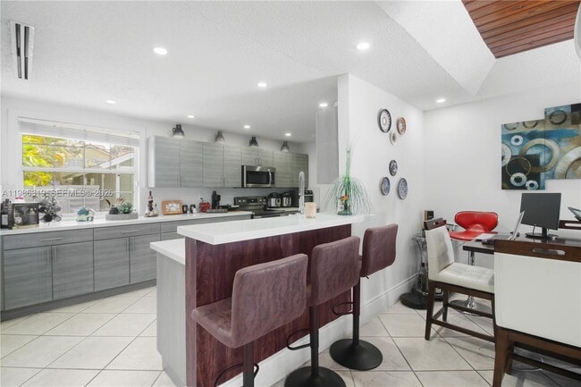 Photo - 10135 SW 139th Pl