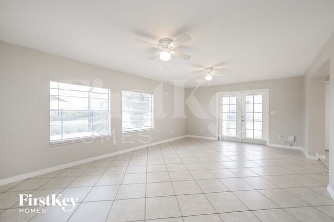 Photo - 1505 NE 10th Ln