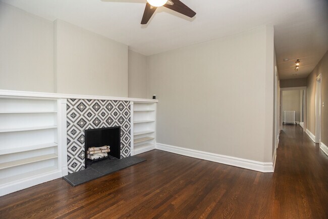 Photo - 2037 W Estes Ave Unit 2