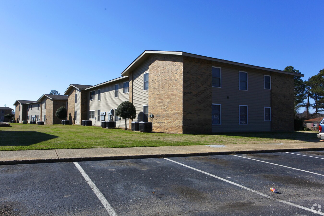 Photo - Saddlewood Apartments