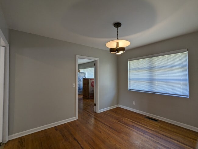 Photo - 307-319 W Wesley Ave