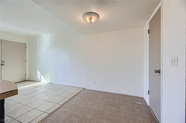 Photo - 3604 Thomas Ave Unit 4