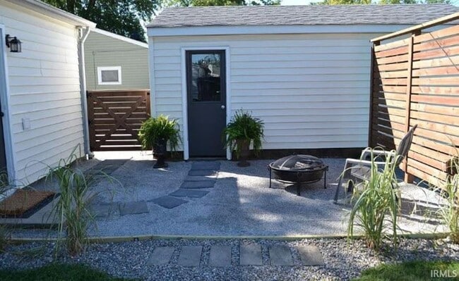 1228 Southlea Dr
