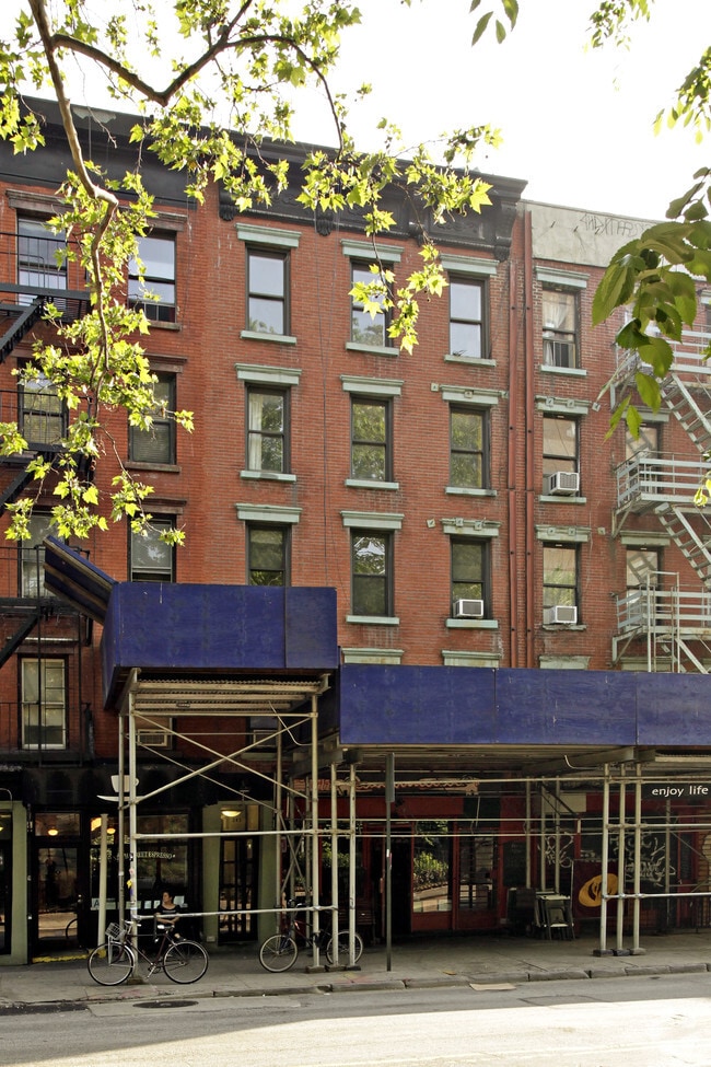 Photo - 343 E Tenth St