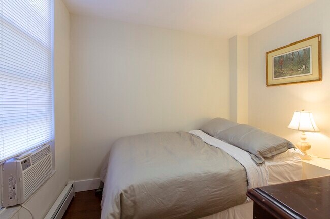Photo - 237 Northampton St Unit 1