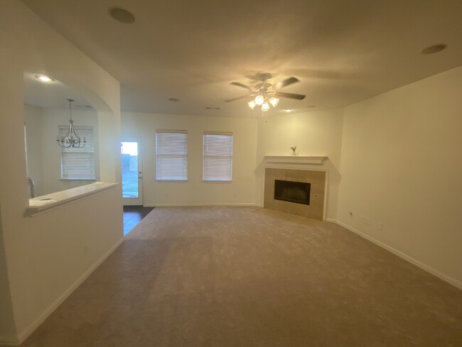 Four Bedroom - Game Room and Community Pool - Four Bedroom - Game Room and Community Pool Apartment