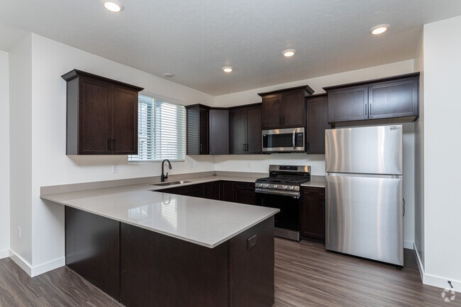 3BR, 2.5BA - 1,614SF - Kitchen - Snow Springs Towns