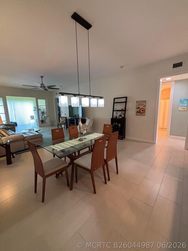 Photo - 29 Harbour Isle Dr W Unit 102