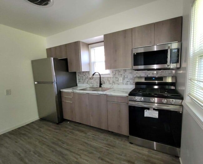 Photo - 2267 Tennessee St