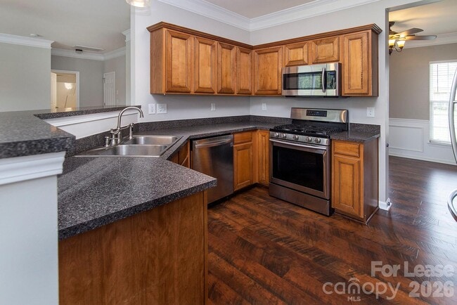 Photo - 6749 Sequoia Hills Dr