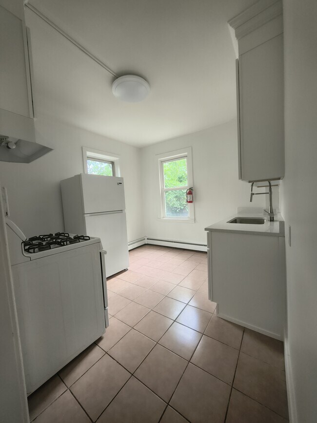 178 Redmond St Unit #1