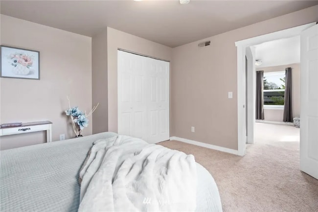 Photo - 2190 Washington St