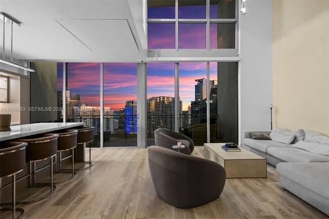 Photo - 90 SW 3rd St Unidad PH-15