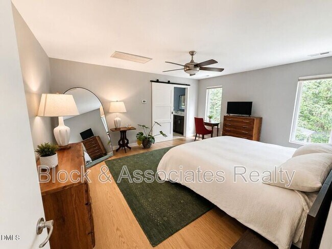 Photo - 2200 Kilburn Rd