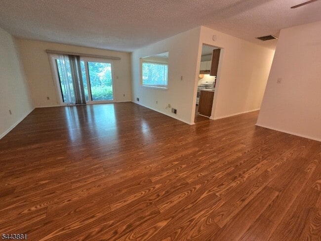 Photo - 71 Drake Ln