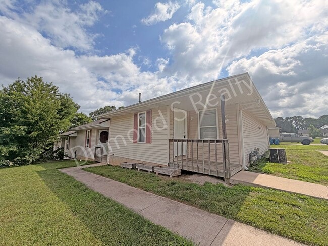 Photo - 1499 W Rainey St Unit A