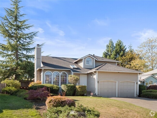 Building Photo - Spacious 3 Bedroom Home In Federal Way