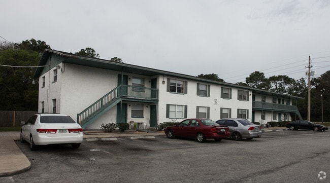 Merrill Oaks Apartments