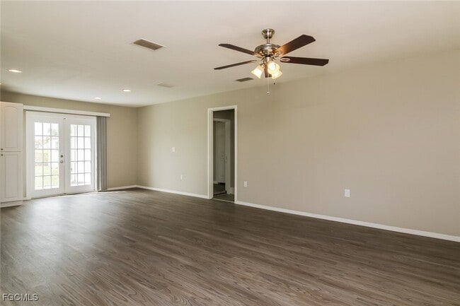 Photo - 2835 Greendale Rd