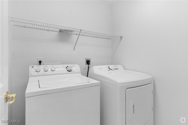 Building Photo - 14239 Reflection Lakes Dr Rental