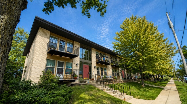 Building Photo - Jenifer Place