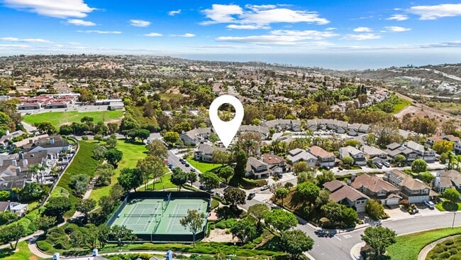 13 Campton Pl