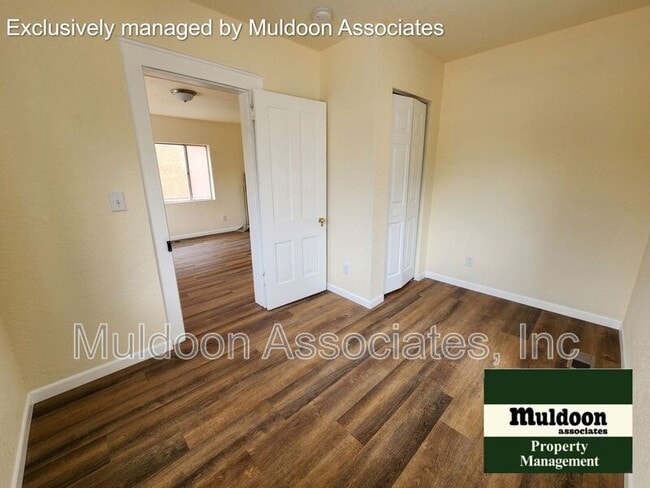 Photo - 625 Elm St