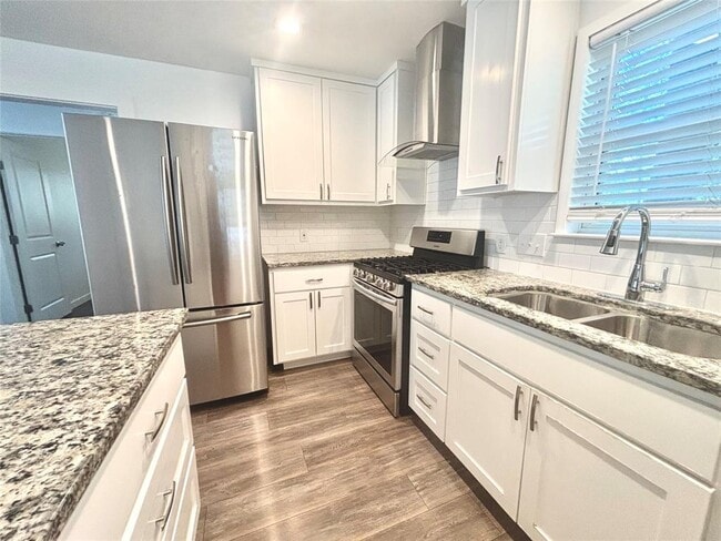 Photo - 1603 E 12th St