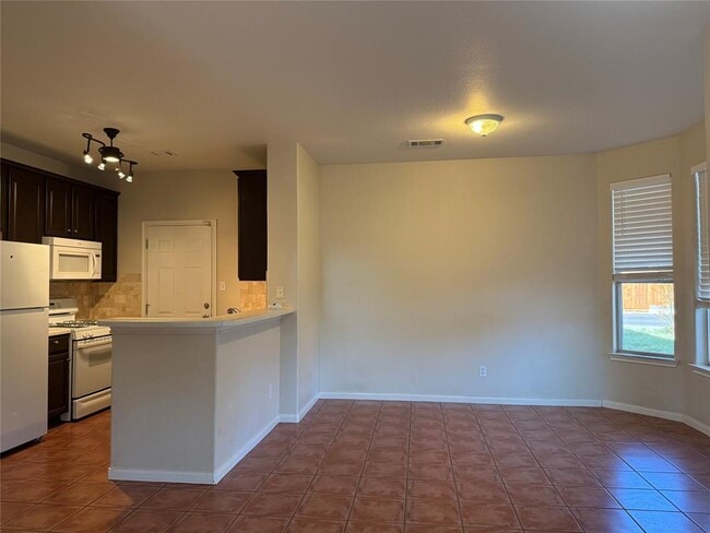 Photo - 2100 Pipers Field Dr Unit 21