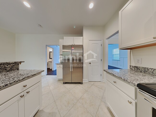 Photo - 27 Winslow Cir