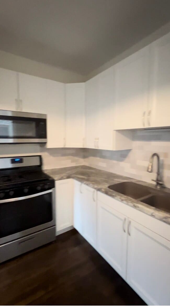 Photo - 2929 N Farwell Ave Unit 2929-lower