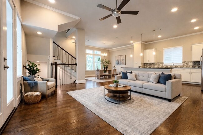 Photo - 5623 Kansas St