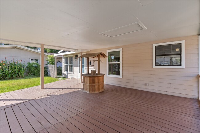 Photo - 10613 Chadwick St