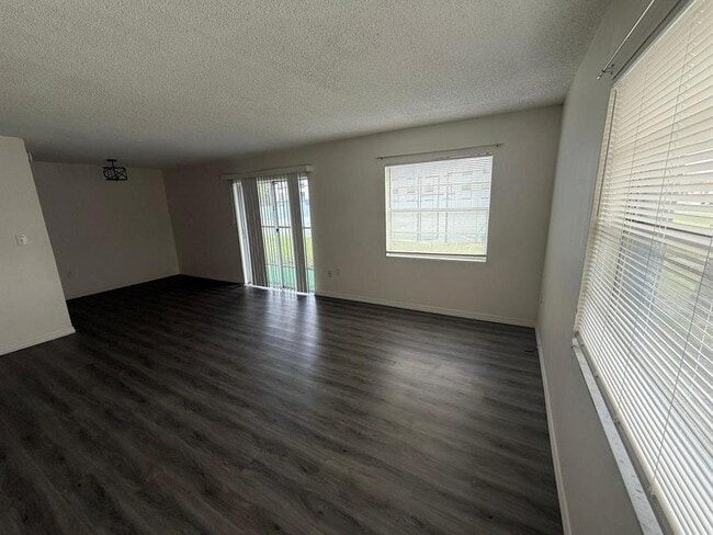 Photo - 2503 N Alafaya Trail Unit 1