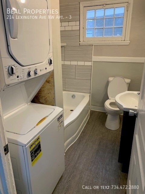 Photo - 214 Lexington Ave NW Unidad 3