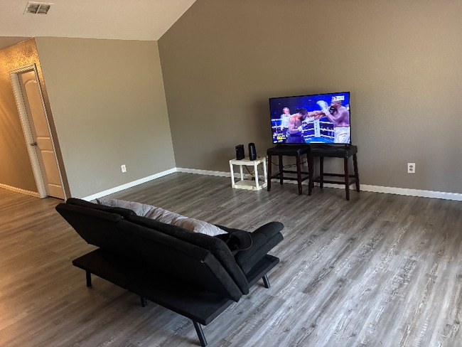 Photo - 4606 Le Villas