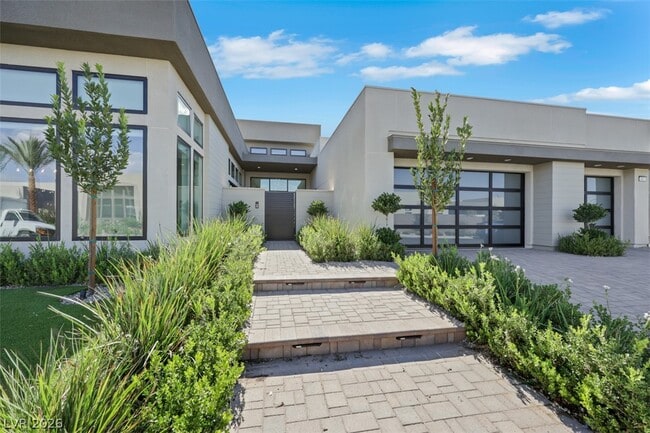 Photo - 4803 Verde Bloom St