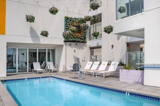 Photo - 1530 Cassil Pl Unit 222