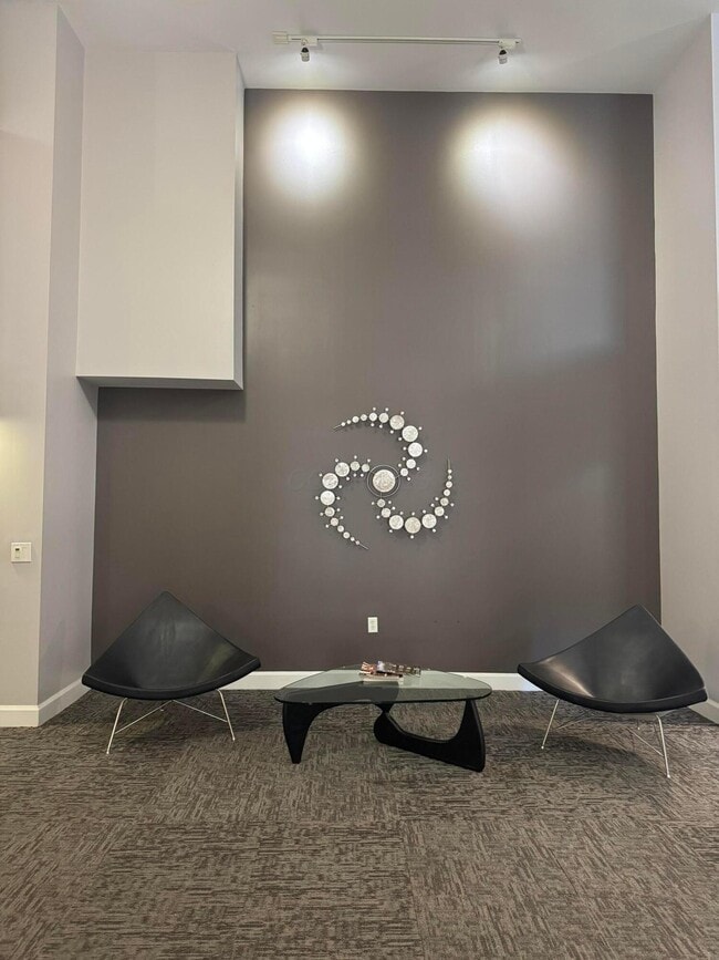 Photo - 106 N High St Unit 206