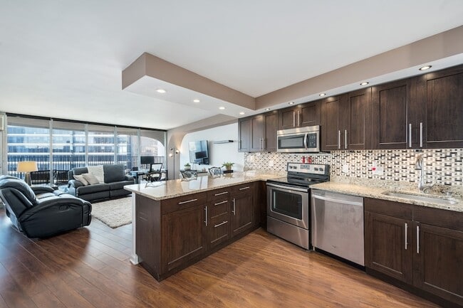 Photo - 300 N State St Unit 5502