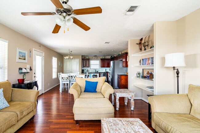 Photo - 820 Sandollar-SI ID1351282P Unidad SI ID1351282P