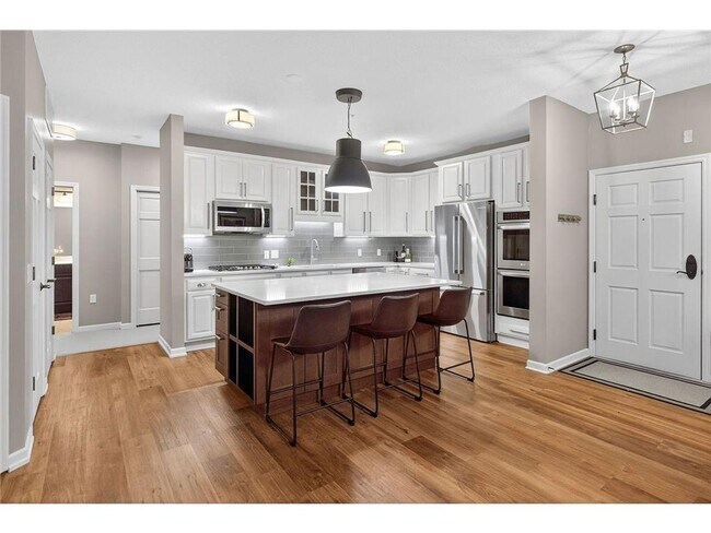 Photo - 5250 Grandview Square Unidad 2201