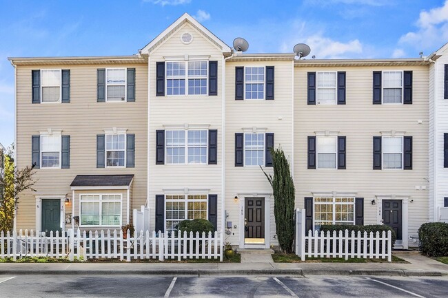 Photo - 8620 Neuse Landing Ln Townhome